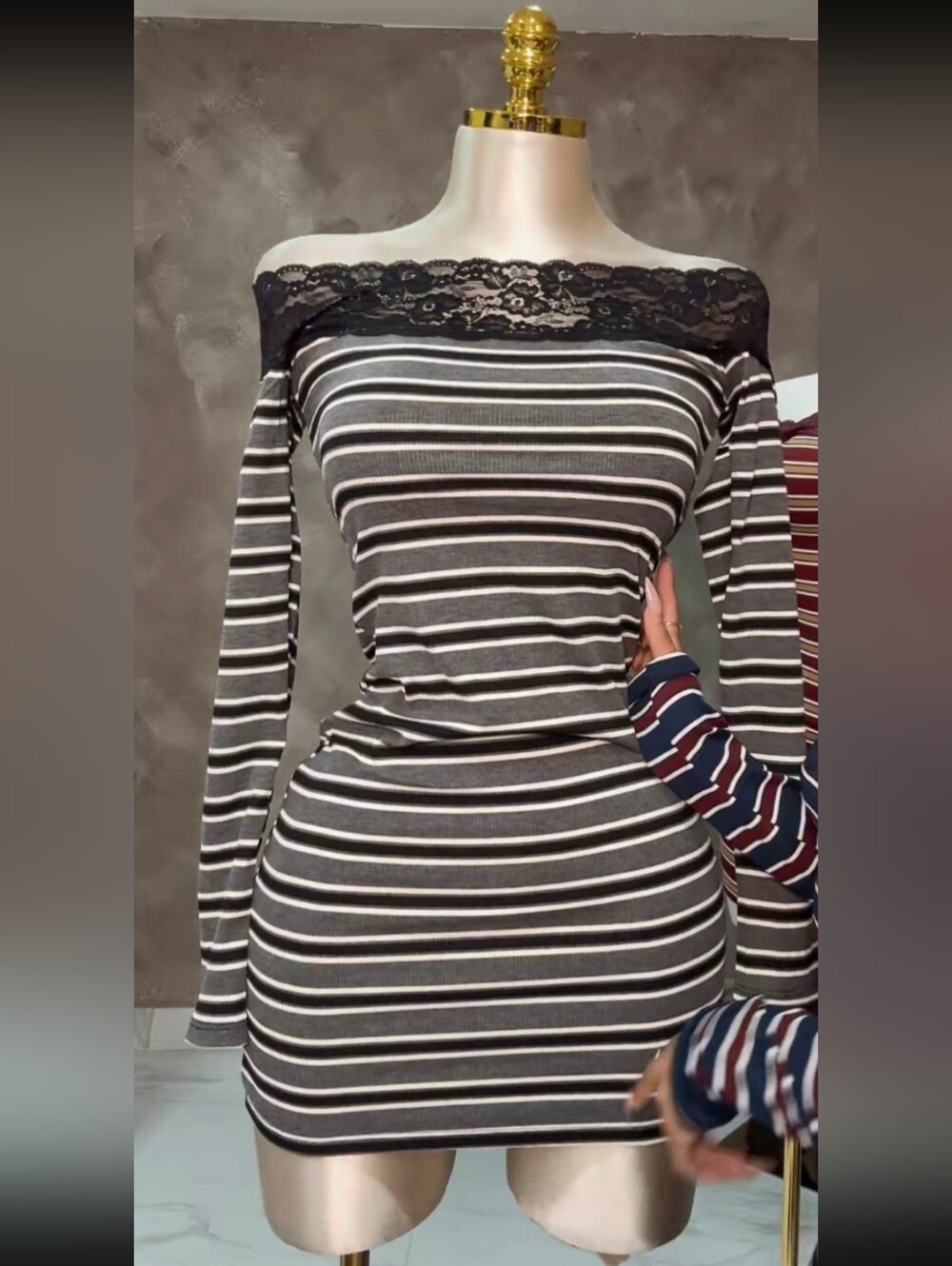 Off-Shoulder Black Striped Lace-Trim Bodycon Dress